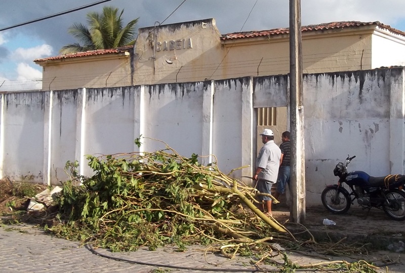 Detentos fugiram da Cadeia Pública de Solânea, no Brejo