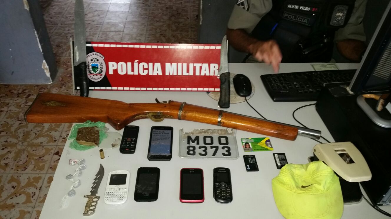 Objetos apreendidos pela polícia (Foto: Divulgação)