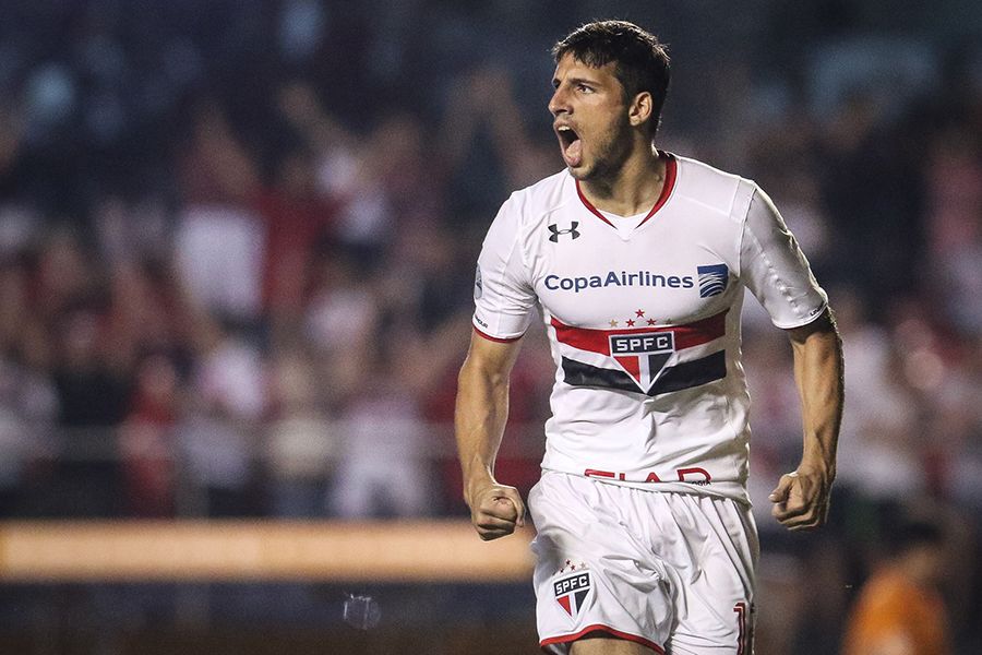 Calleri comandou a goleada do Tricolor