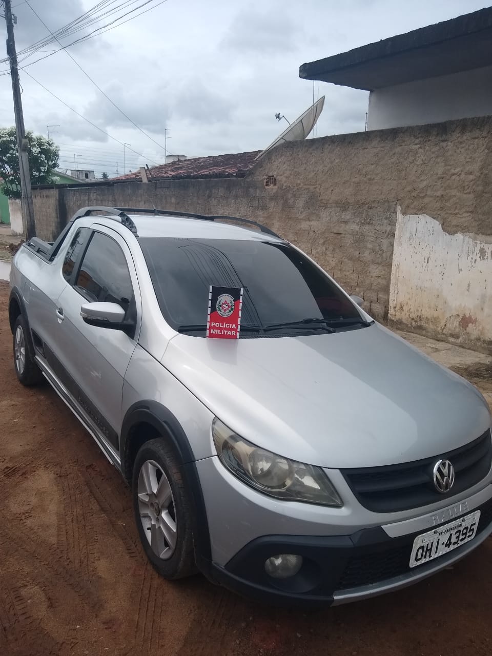 Veículo apreendido pelos policiais em Mamanguape (PB). - Foto: Polícia Civil via Patrulhando Nas Ruas