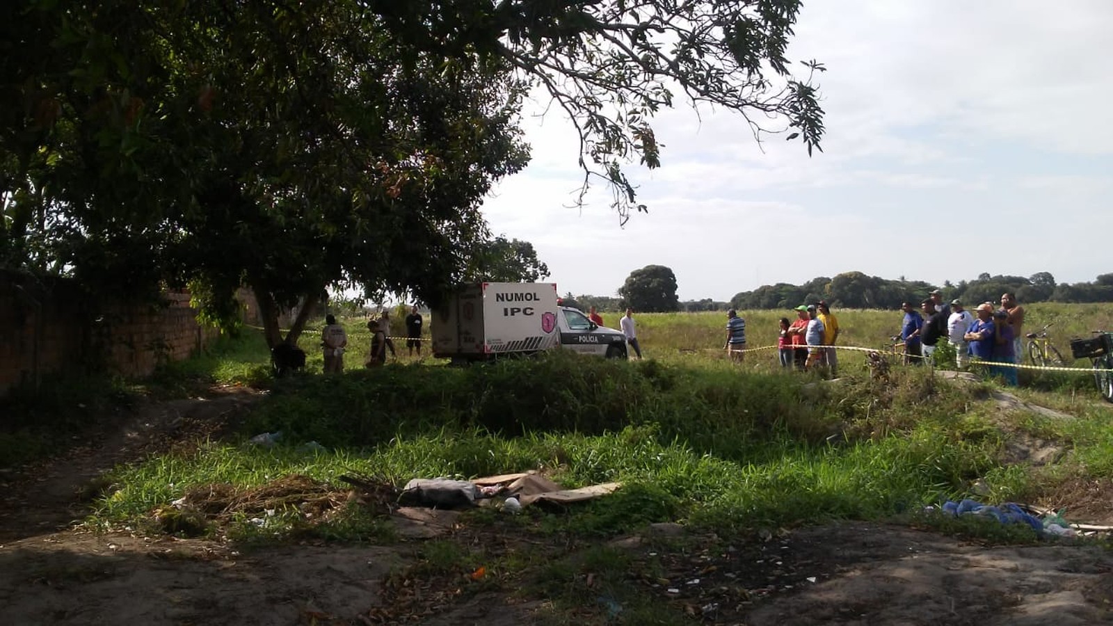 Corpo foi encontrado no Loteamento Boa Vista, em Santa Rita, na Grande João Pessoa — Foto: Antônio Vieira/TV Cabo Branco